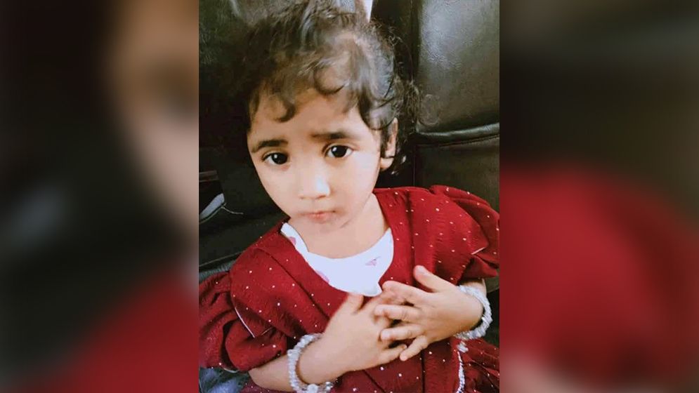 নিখোঁজের একদিন পর মিলল শিশুর মরদেহ, পাল্টাপাল্টি অভিযোগ