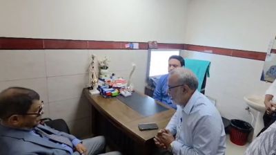 ঢাকায় প্রাইভেট প্র্যাকটিস করার সময় চিকিৎসককে হাতেনাতে ধরলেন স্বাস্থ্যমন্ত্রী