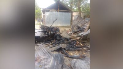 পূর্ব শত্রুতার জেরে বসতবাড়িতে আগুন