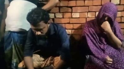 সাতক্ষীরায় নারীর ঘরে জামায়াত কর্মী! দরজা ভেঙে ঢুকে যা দেখলেন স্থানীয়রা  