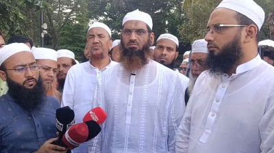 জুলাই জাদুঘর থেকে ভাস্কর্যের মুখাবয়ব মুছে ফেলার আহ্বান মামুনুল হকের  