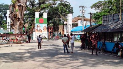 নিহত বাংলাদেশিদের মরদেহের অপেক্ষায় স্বজনরা