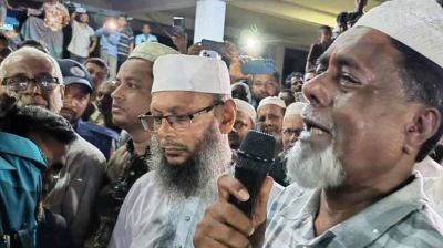 বাবার জানাজায় ডান্ডাবেড়ি পরা কোটালীপাড়ার সাবেক মেয়র