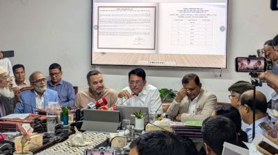 মন খুলে গান গাওয়া যায়, নম্বর দেওয়া যায় না: শিক্ষামন্ত্রী   
