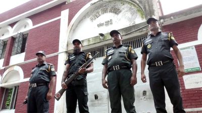 দুই বছরেও ধরা পড়েনি পলাতক ৩৪৫ বন্দি, উদ্ধার হয়নি ১১৪৩ গুলি