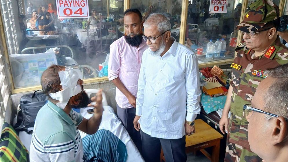 সড়কে বেপরোয়া চালকদের আইনের আওতায় আনার হুঁশিয়ারি