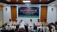 দল ভারী করতে আওয়ামী লীগকে রাজনীতি করতে দেওয়া উচিত নয়