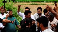 ককরোচ জনতা পার্টির গাড়িবহরে হামলা