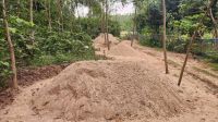 অভিযানের পরও থামছে না বালু-পাথর লুট