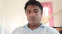 শিক্ষার্থীর গলা চেপে ধরলেন শিক্ষক, উঠল প্রশ্নফাঁস অভিযোগ