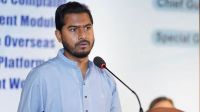 সরকার ক্ষমতা ছেড়ে দিলে দেশ চালাবে কে