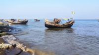 নাফ নদীর জলে মাছের বদলে আতঙ্ক