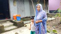 জীবিত শাশুড়িকে ‘মৃত’ বানিয়ে জমি বিক্রির চেষ্টা পুত্রবধুর, তারপর যা হলো...