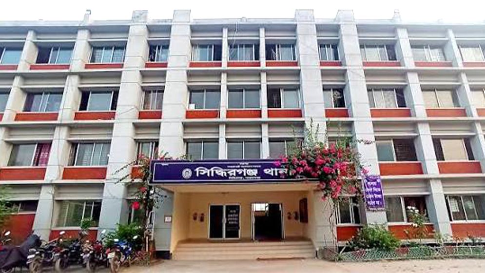 আপন ভাইয়ের বিরুদ্ধে বড় বোনকে ধর্ষণের অভিযোগ, মামলা