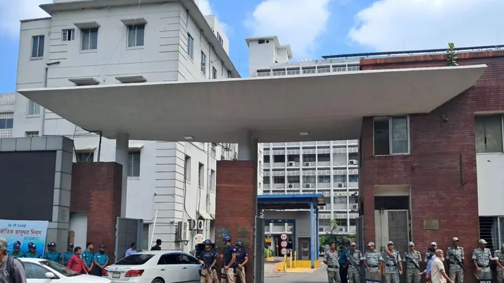 ‘ওটিপি’ ছাড়া সচিবালয়ে প্রবেশ করা যাবে না