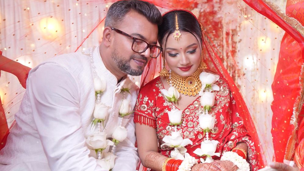বিয়ে করলেন উপস্থাপিকা ইসরাত পায়েল, পাত্র কে? 