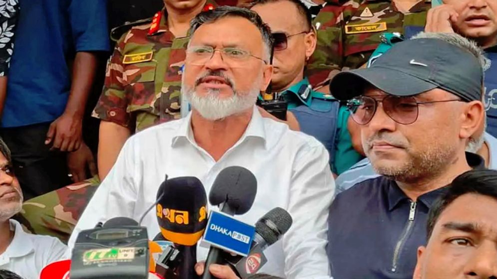 নগরবাসীর চলাচলে ফুটপাত দখলমুক্ত অভিযান অব্যাহত থাকবে