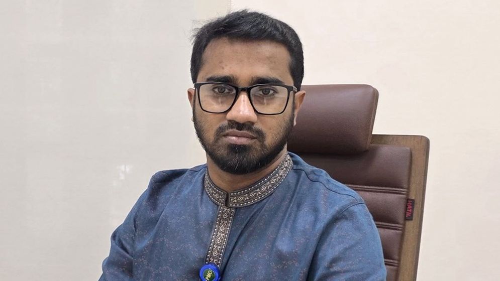 ‘ইশতিয়াক আহমেদের হাতে নির্যাতনের শিকার হয়েছি’ 