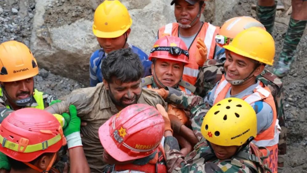 নেপালে বন্যার পর টানেলে আটকা, ৯ দিন পর জীবিত উদ্ধার ২ শ্রমিক