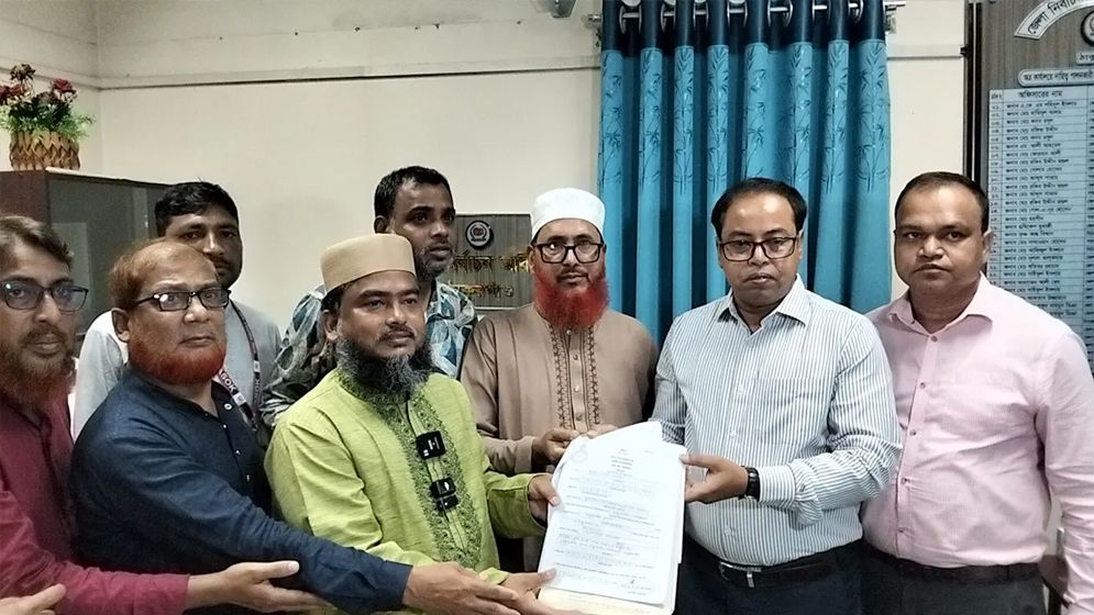 উপনির্বাচনের মনোনয়ন জমা দিলেন জামায়াত প্রার্থী  