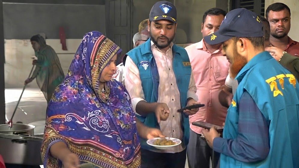 রোগী সেজে কুষ্টিয়া হাসপাতালে দুদকের অভিযান, মিলল অনিয়ম