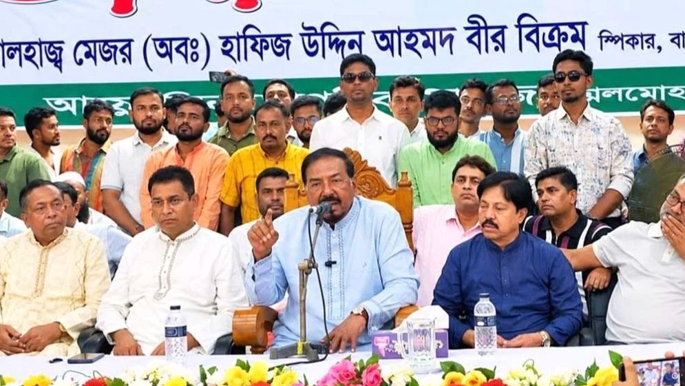 শেখ হাসিনাকে ‘বিশ্বের সেরা অভিনেত্রী’ আখ্যা দিয়ে যা বললেন স্পিকার  