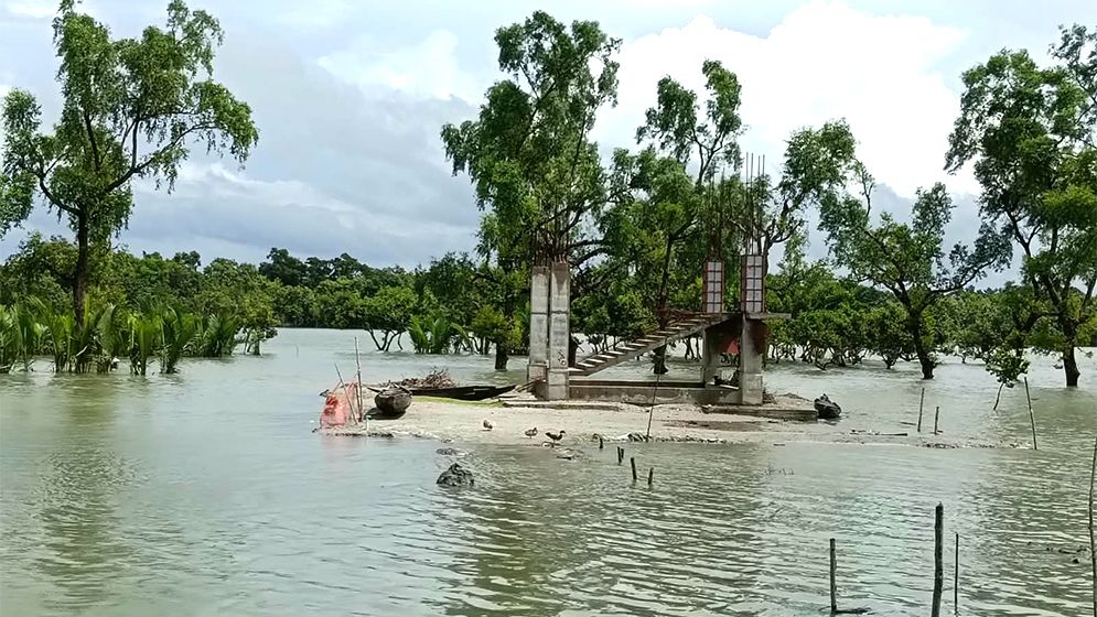 অর্থ ছাড়ের অভাবে থমকে আছে কয়রার পর্যটন কেন্দ্রের নির্মাণ কাজ