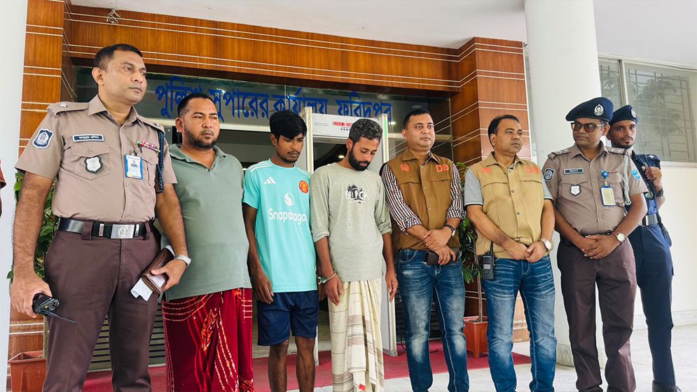 মন্দিরের কালীমূর্তি চুরি, বোয়ালমারী-আলফাডাঙ্গার চারজন গ্রেপ্তার