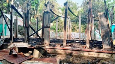 মাদকের টাকা না পেয়ে নিজ ঘরেই আগুন, পলাতক দুই ভাই