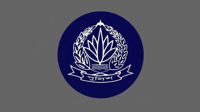 ফেসবুকজুড়ে পুলিশের ইউনিফর্ম পরা কনটেন্ট, কী বলছে আইন
