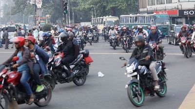 নারী যাত্রীর ফাঁদে দূরপাল্লা বাইকাররা, অতঃপর...