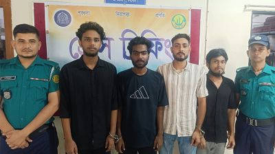 ঝটিকা মিছিলের চেষ্টা, ধরা খেলো নিষিদ্ধ ছাত্রলীগের ৪ কর্মী