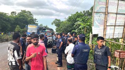 নাঙ্গলকোট-মনোহরগঞ্জের দুই গ্রামের সংঘর্ষ, আহত ২০