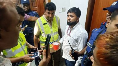 শিশুর আঙুল কেটে ফেলার অভিযোগে কনস্টেবল ও তাঁর স্ত্রী গ্রেপ্তার 