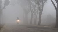 শরতের শুরুতেই ঘন কুয়াশায় ঢাকল পঞ্চগড়