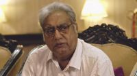 প্রিয় খাবার ‘গরুর মাংস’ বলেই বিপাকে বর্ষীয়ান অভিনেতা