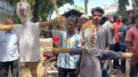 গাজী নজরুলের বিচারের দাবিতে বিক্ষোভ, কুশপুত্তলিকা দাহ