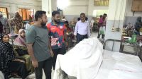 নাটোরে বাসের ধাক্কায় বাইসাইকেল চালকের মৃত্যু