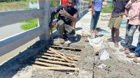 ১০ কোটি টাকার সেতুতে রডের বদলে বাঁশ, ঠিকাদারের সাথে যা হলো