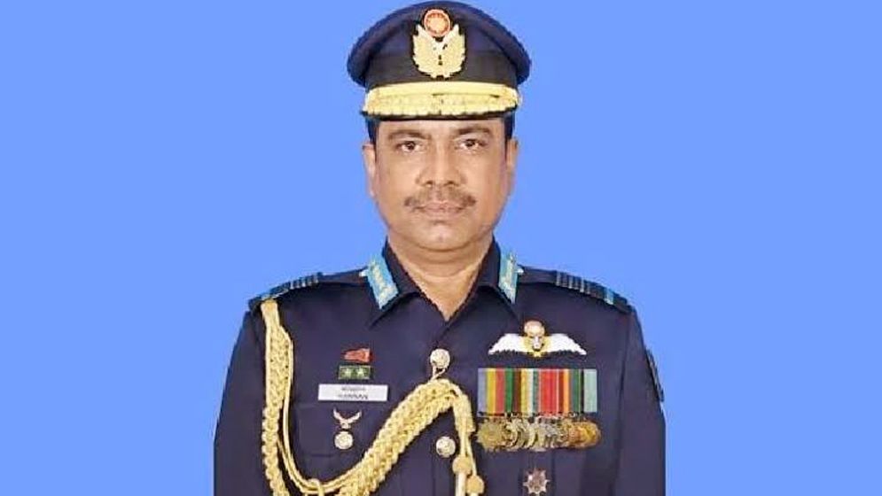 বিমানবাহিনীর সাবেক প্রধান আব্দুল হান্নান কাতারে গ্রেপ্তার  