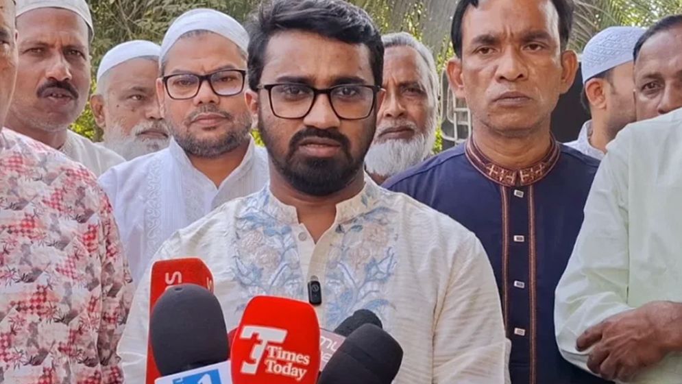 ‘রুমিন ফারহানা আপারা মৌসুমি রাজনীতি করেন’  