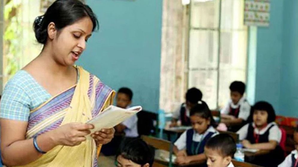 সহকারী শিক্ষক নিয়োগে বড় সুখবর