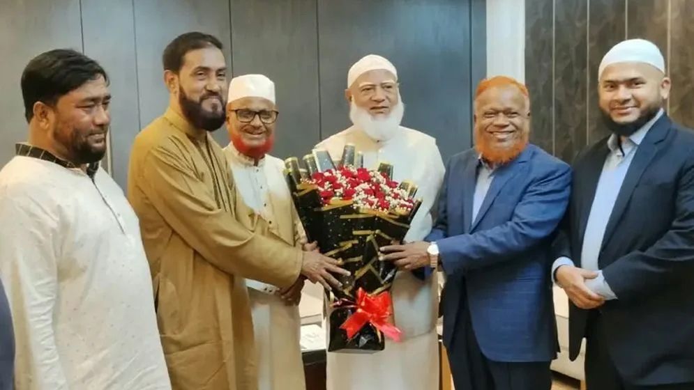 তুরস্ক সফর শেষে ঢাকা পৌঁছেছেন বিরোধীদলীয় নেতা