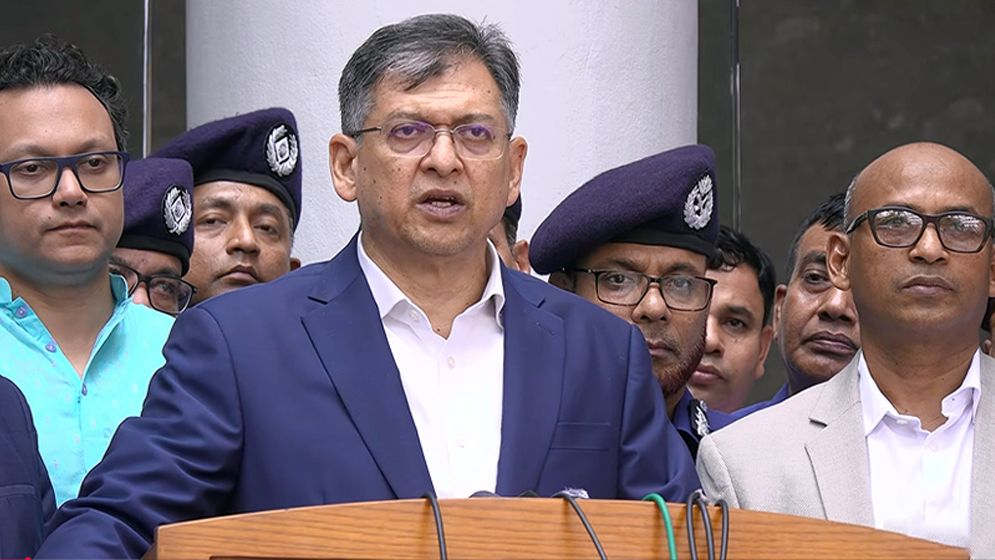 অপারেশন ক্লিনহার্ট চালুর কোনো পরিকল্পনা নেই: স্বরাষ্ট্রমন্ত্রী