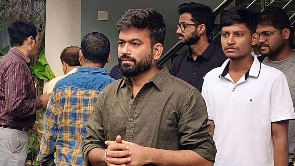 মুক্তি পেয়ে যে বার্তা দিলেন অভিজিত