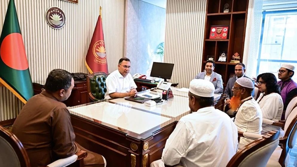 প্রধানমন্ত্রীর সঙ্গে ৩ অনুপ্রেরণাদায়ী ব্যক্তির সাক্ষাৎ