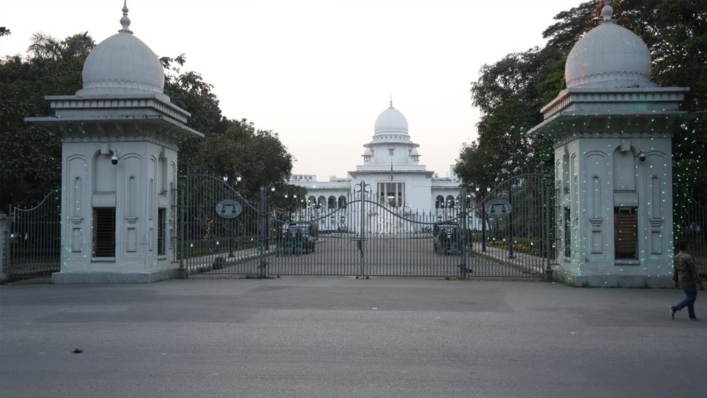 সুপ্রিম কোর্টে প্রবেশে কড়া নির্দেশনা