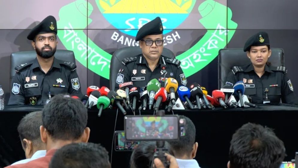 উচ্চ বেতনের লোভে রাশিয়ায় পাড়ি, যুদ্ধের ফাঁদে ২০ বাংলাদেশির মৃত্যু