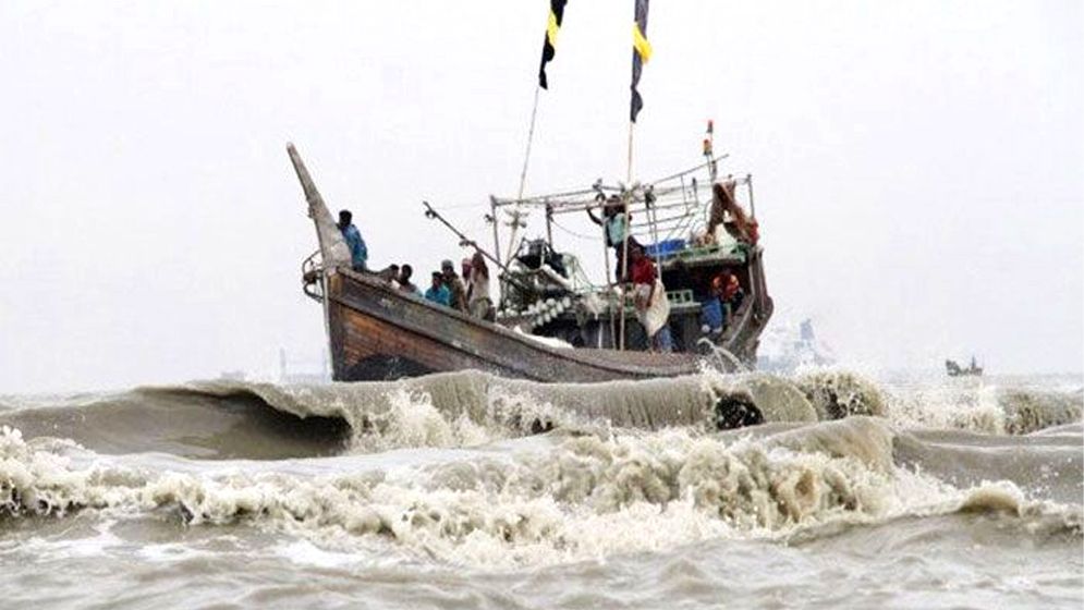 শক্তিশালী হচ্ছে লঘুচাপ, সোমবারের মধ্যেই রূপ নিতে পারে ঘূর্ণিঝড়ে