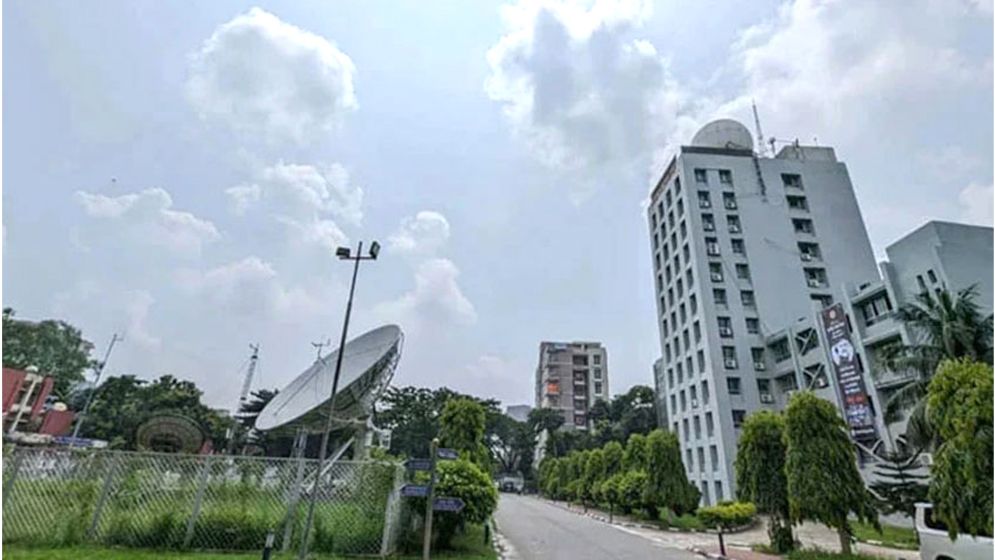 আংশিক মেঘলা থাকতে পারে ঢাকার আকাশ